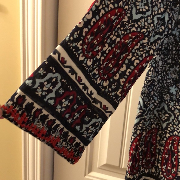 Blouse - Picture 3 of 7